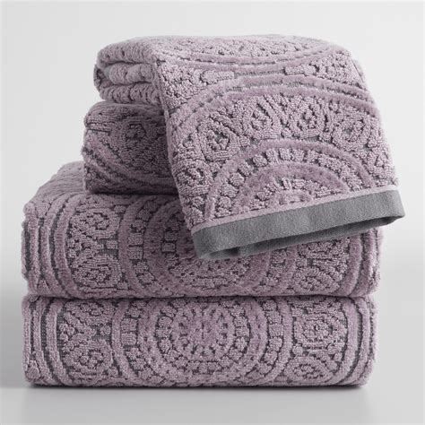 Spell Towels for All Seasons: Warm and Cozy in Winter, Cool and Fresh in Summer
